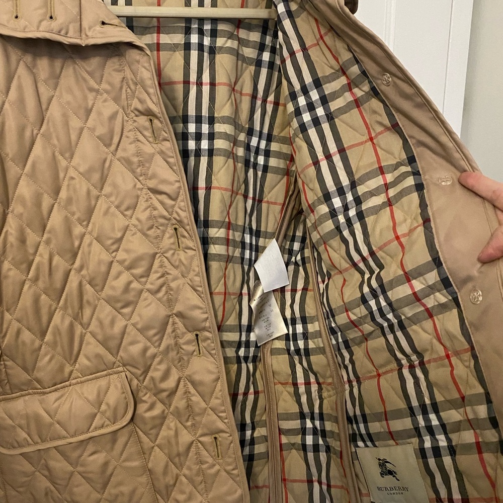 Burberry Quilted Jacket - Picture 7 of 15